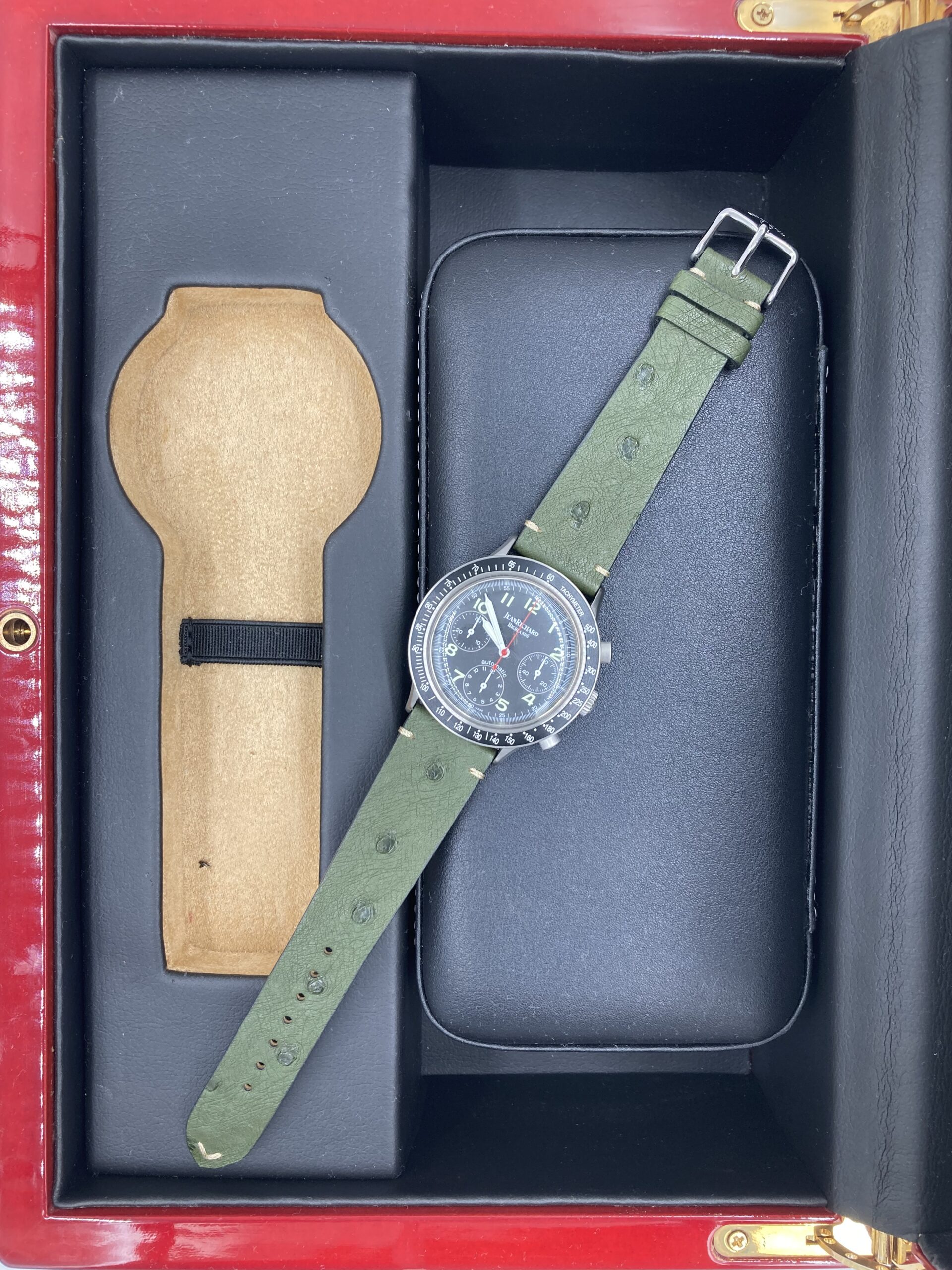 OSTRICH WATCH STRAP VINTAGE FLAT IN KOMBU GREEN
